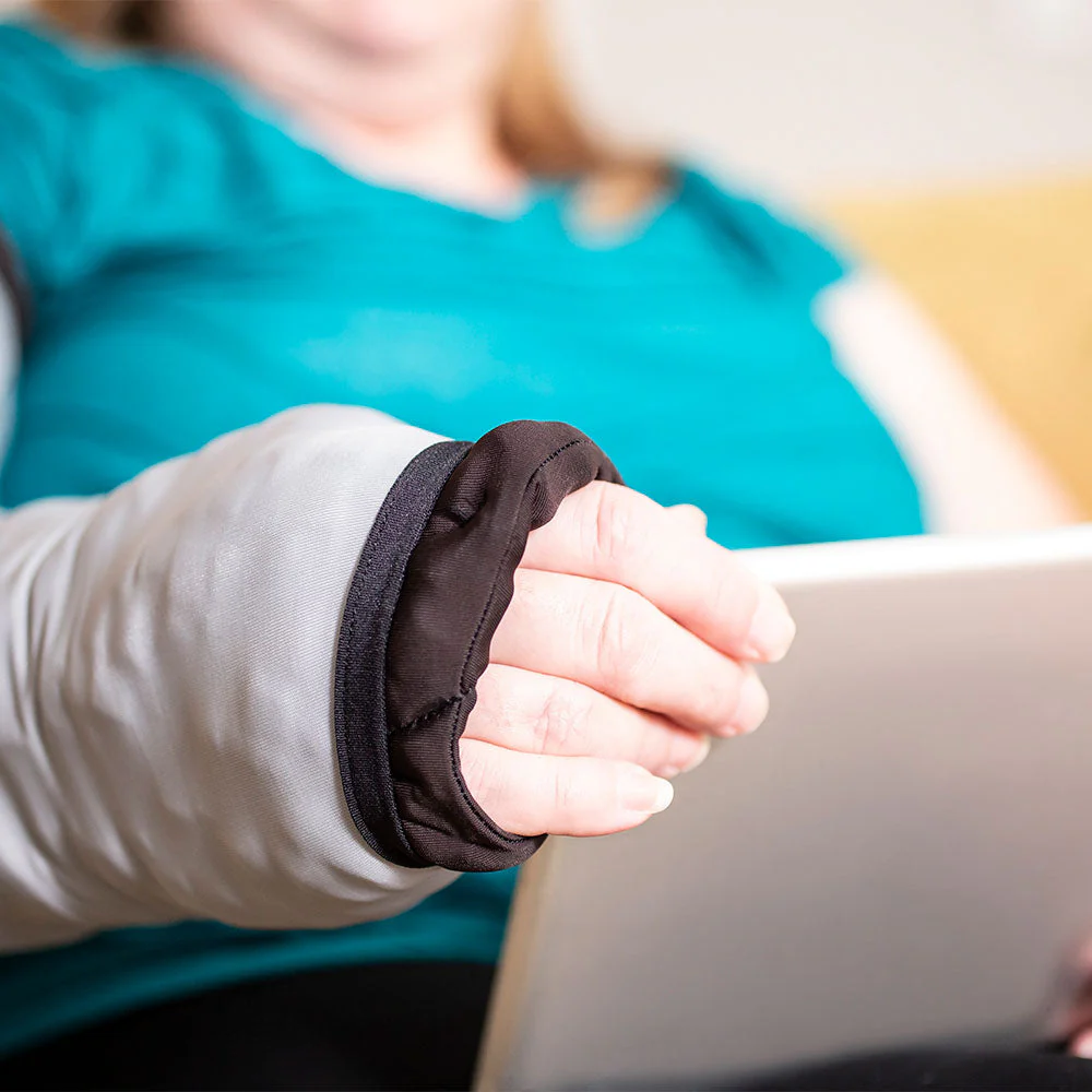 CircAid Profile Foam Arm Sleeve w/ Attached Hand Piece - Image 8